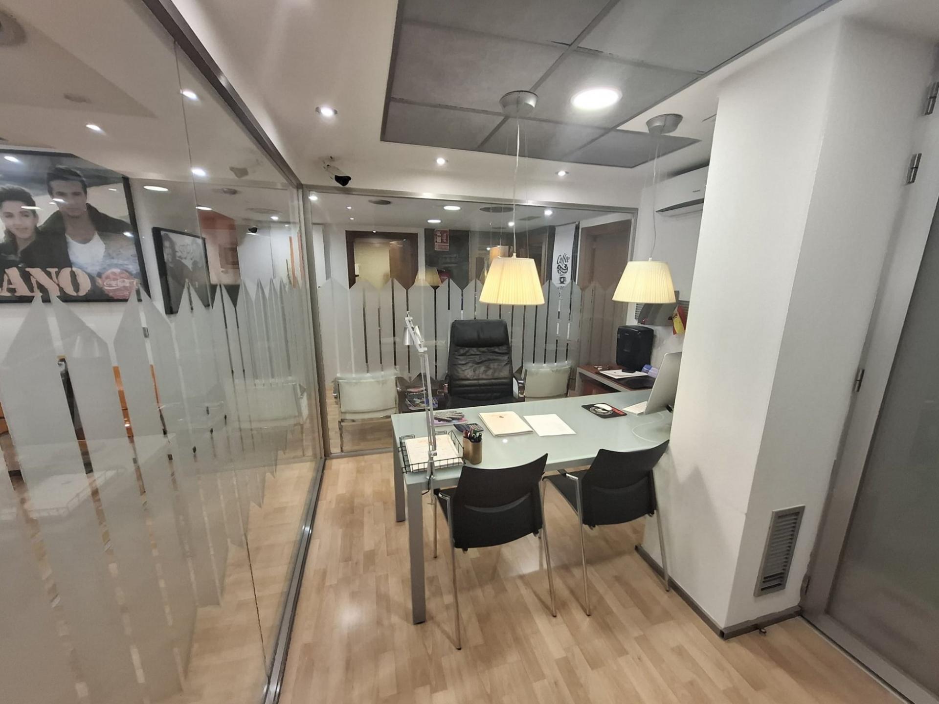 Office in València, Valencia for sale Building Photo- Image 1 of 16