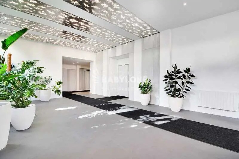 Office in Malakoff to rent - Lobby - Image 3 of 24