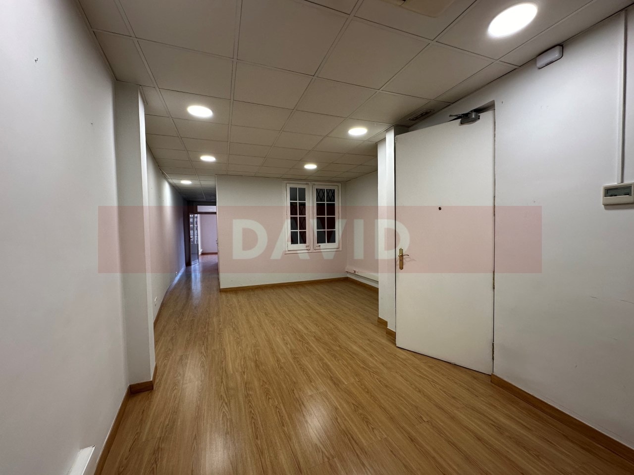 Office in Barcelona, Barcelona to rent Interior Photo- Image 1 of 11