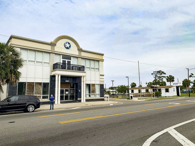 504 Monument Ave, Port Saint Joe, FL for sale - Building Photo - Image 1 of 1