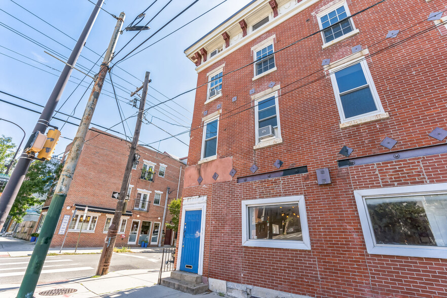 262 E Girard Ave, Philadelphia, PA for sale - Building Photo - Image 1 of 1