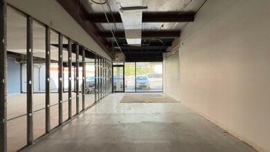 3057 Waialae Ave, Honolulu, HI to rent Building Photo- Image 2 of 5