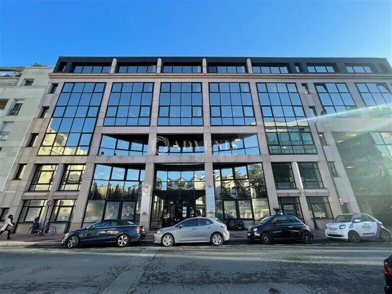Office in Levallois-Perret to rent - Building Photo - Image 1 of 6
