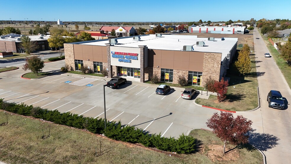 831 Sonoma Park Dr, Norman, OK for sale - Aerial - Image 2 of 4