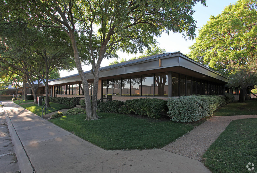 17000 Preston Rd, Dallas, TX for rent - Primary Photo - Image 1 of 9