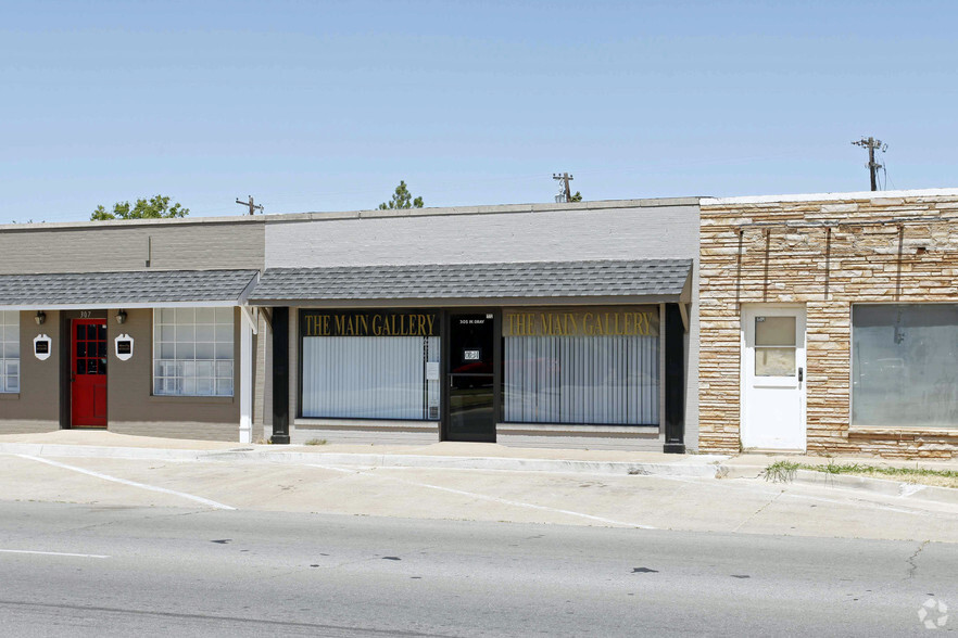 305 W Gray St, Norman, OK for rent - Building Photo - Image 2 of 2