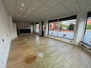 60-62 Bryn St, Wigan to rent Interior Photo- Image 2 of 3