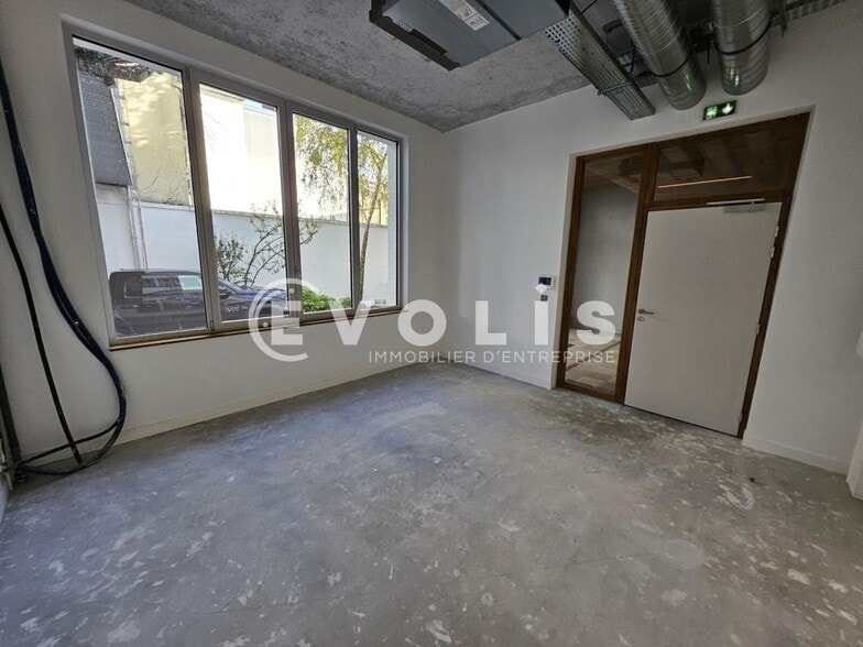 Office in Malakoff to rent - Building Photo - Image 3 of 45