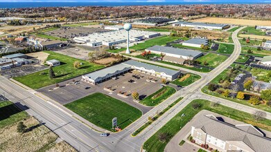 1675 Phoenix St, South Haven, MI for rent Building Photo- Image 1 of 36