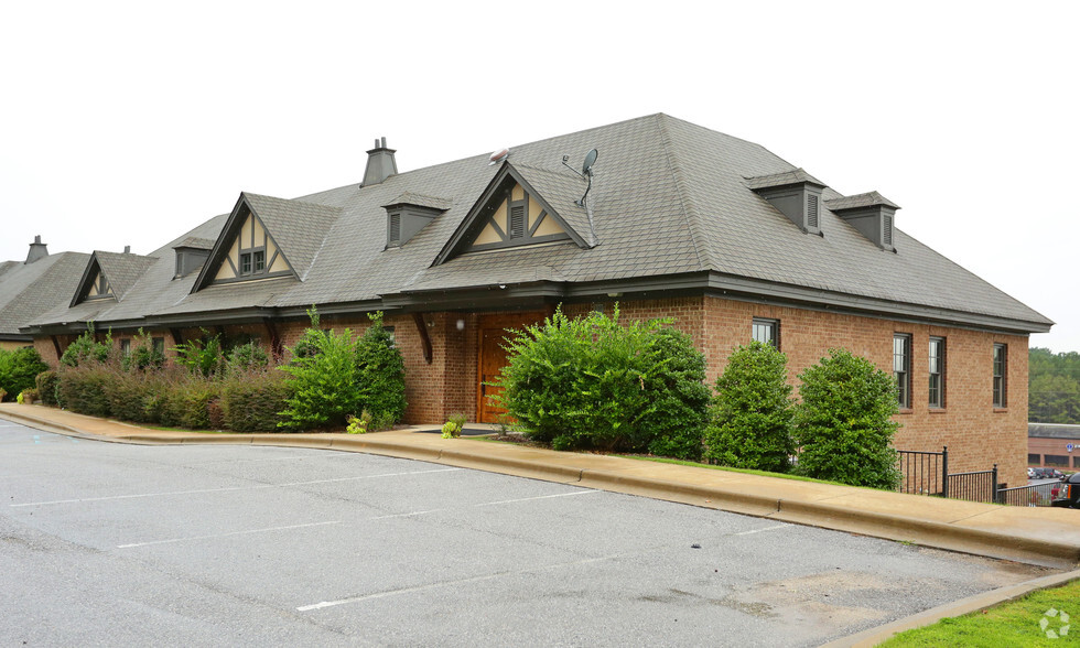 3000 Southlake Park, Birmingham, AL for rent - Building Photo - Image 3 of 5