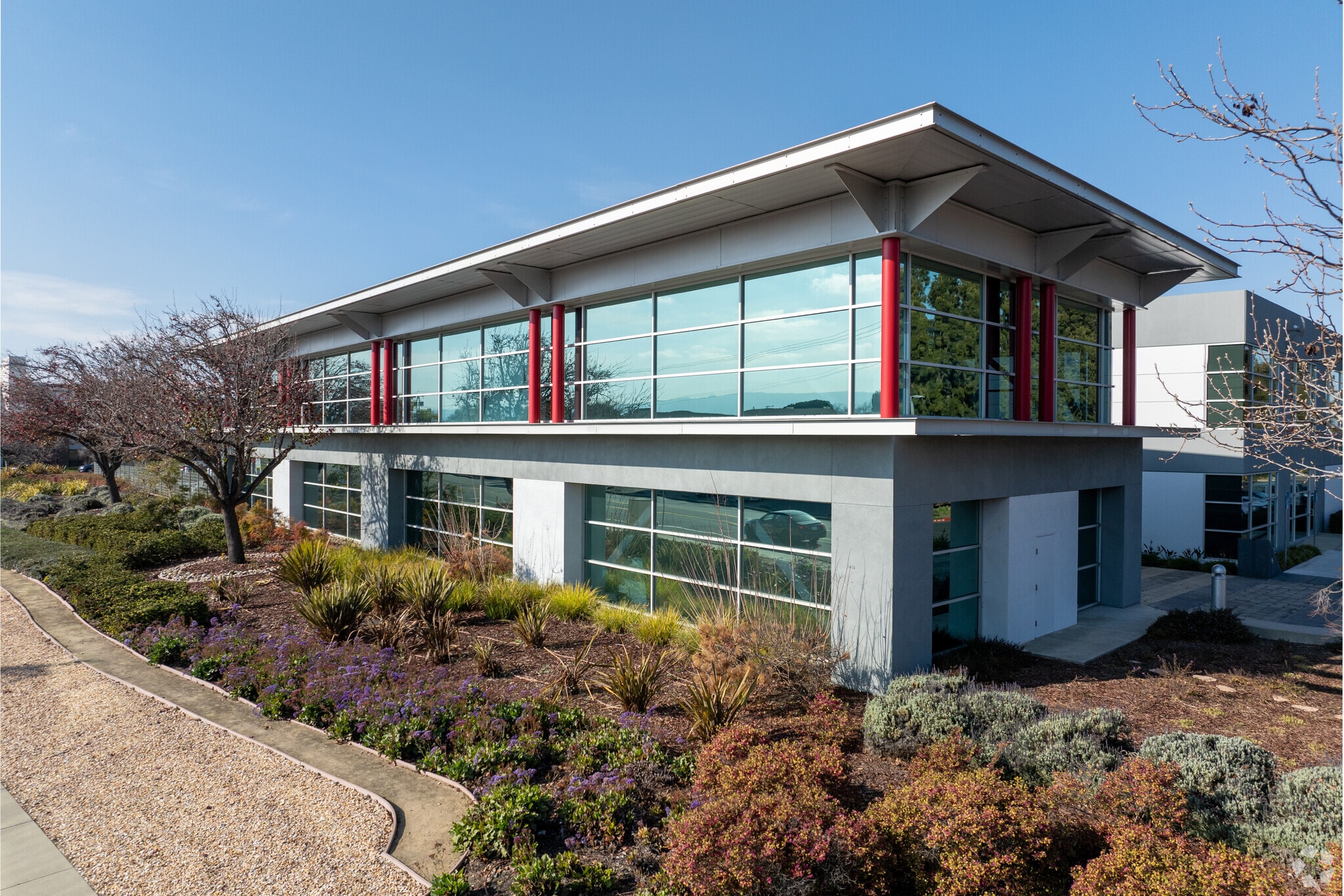 1175 Elko Dr, Sunnyvale, CA to rent Primary Photo- Image 1 of 49