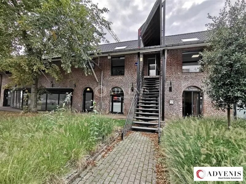 Office in VILLENEUVE-D'ASCQ to rent Building Photo- Image 1 of 7