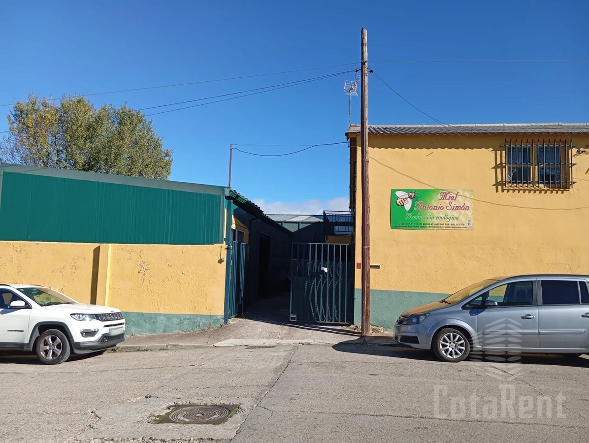 Cobeña, MAD 28863 - Unit Puerta C - - Interior Photo - Image 2 of 19
