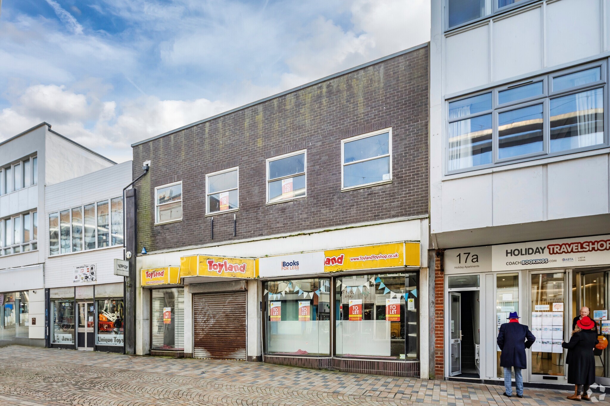 19-21 Birley St, Blackpool to rent Primary Photo- Image 1 of 4