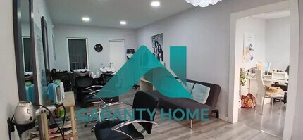 Retail in Cáceres, Cáceres to rent Interior Photo- Image 2 of 4