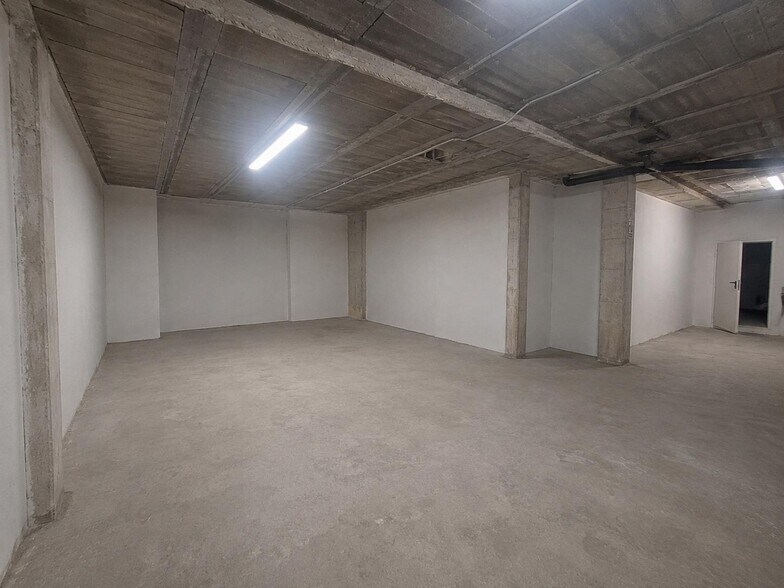 Retail in Alzira, Valencia for sale - Interior Photo - Image 3 of 4