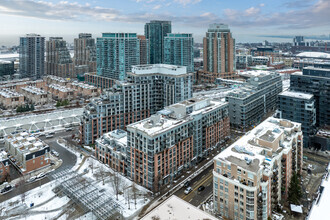 1005 King St W, Toronto, ON - AERIAL  map view