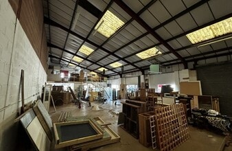 Alansway, Ottery St Mary to rent Interior Photo- Image 2 of 4