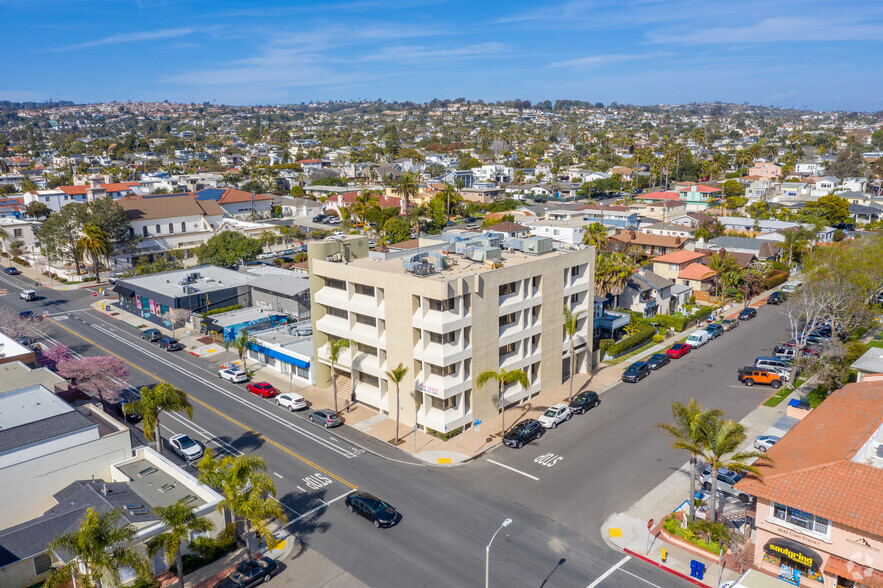 4655 Cass St, San Diego, CA for rent - Aerial - Image 3 of 4