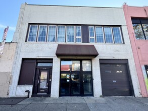 5118-5120 Walnut St, Philadelphia, PA for rent Building Photo- Image 1 of 4