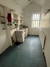 89 Main St, Bingley to rent Interior Photo- Image 2 of 2