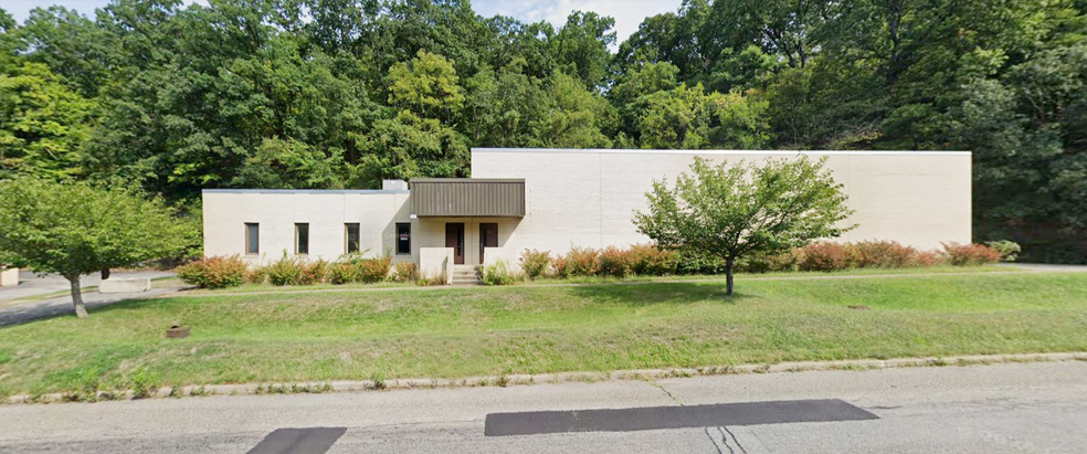 4189 Old William Penn Hwy, Monroeville, PA for sale - Building Photo - Image 2 of 5