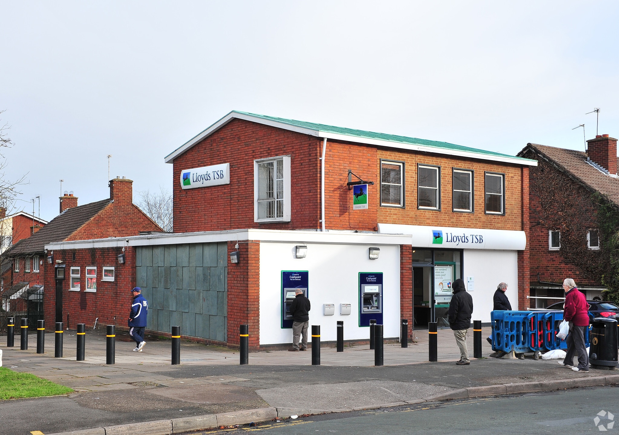 2 Hawkhurst Rd, Birmingham to rent Primary Photo- Image 1 of 4