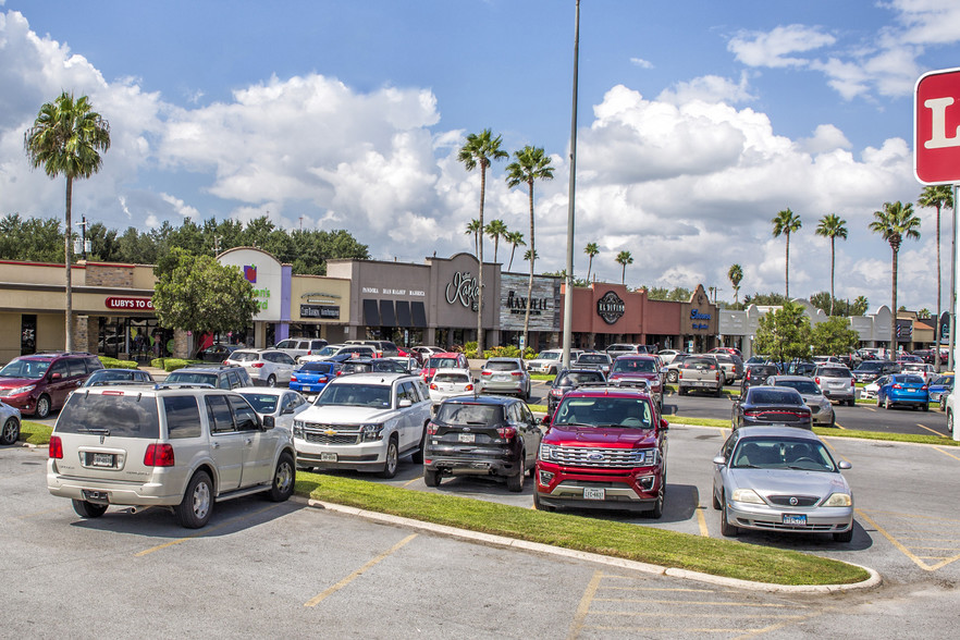 4901-5115 N 10th St, McAllen, TX for rent - Primary Photo - Image 3 of 6