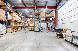 Light Industrial in Chelles to rent - Building Photo - Image 2 of 9