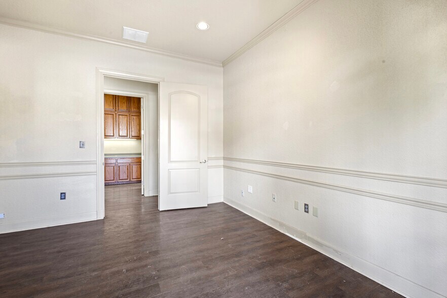 9480-3 Huebner Rd, San Antonio, TX to rent - Building Photo - Image 3 of 18