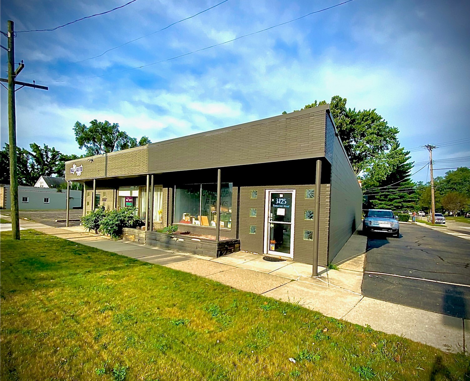 3125 Rochester Rd, Royal Oak, MI to rent Building Photo- Image 1 of 5