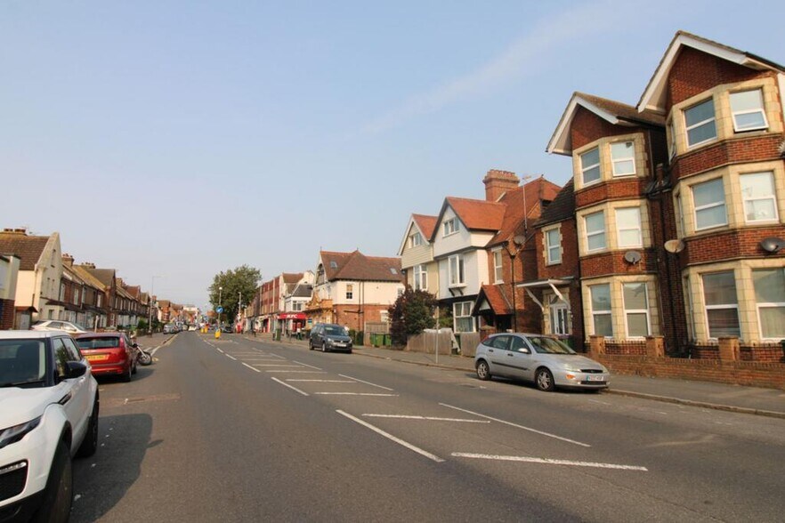 231-233 Cheriton Rd, Folkestone for sale - Building Photo - Image 2 of 3