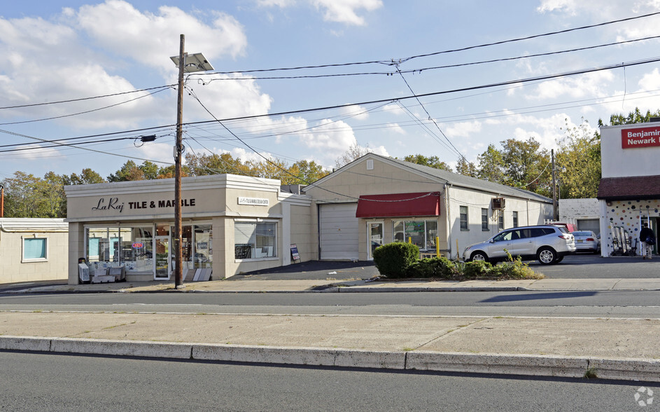 326 W Westfield Ave, Roselle Park, NJ for sale - Primary Photo - Image 1 of 1