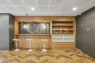 Office in Lyon to rent Lobby- Image 1 of 13