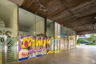 Retail in Barcelona, Barcelona to rent Interior Photo- Image 2 of 7
