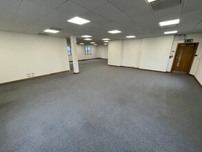 Premier Way, Elland for rent Interior Photo- Image 2 of 3