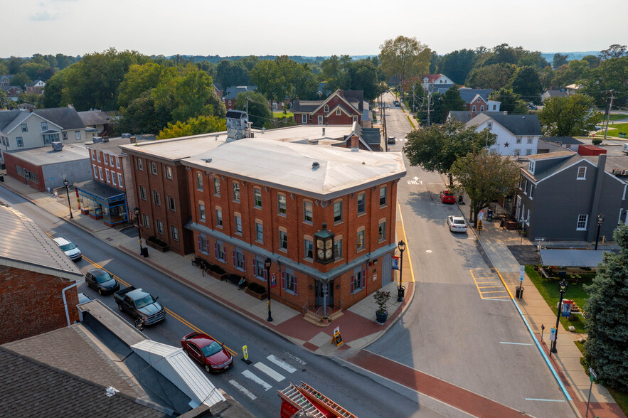 24 S 3rd St, Oxford, PA for sale - Building Photo - Image 1 of 1