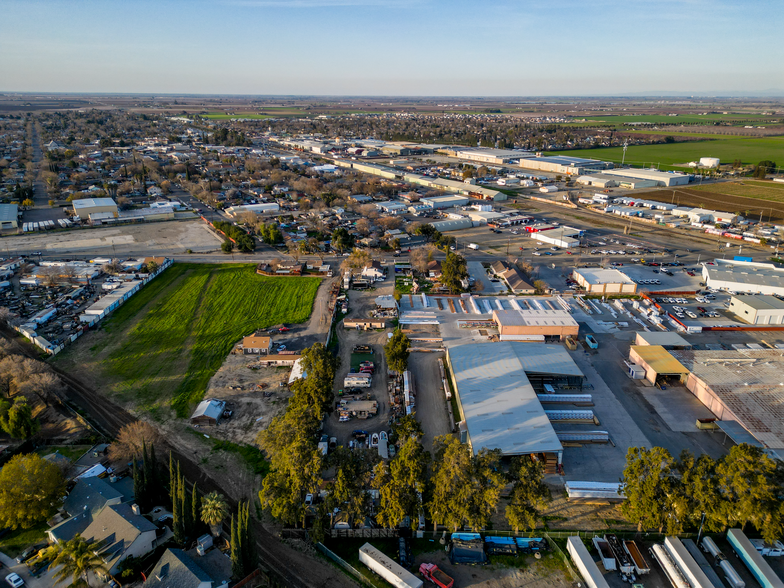 326 Sperry Ave, Patterson, CA for sale - Building Photo - Image 1 of 8