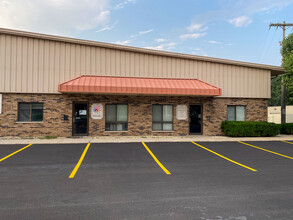 409-415 Stevens St, Geneva, IL for rent Building Photo- Image 1 of 1