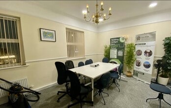 103-105 Park St, Luton to rent Interior Photo- Image 2 of 2