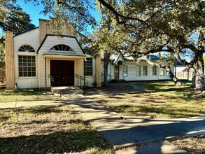 410 N West St, Bertram, TX for rent Building Photo- Image 1 of 6