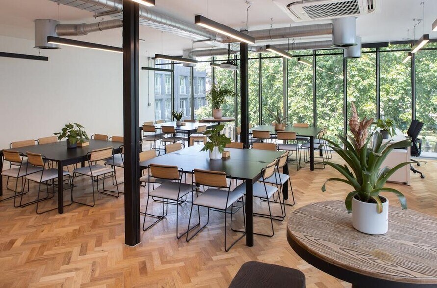 48 Hoxton Sq, London to rent - Building Photo - Image 3 of 21
