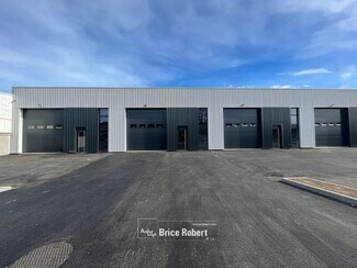More details for Office, Light Industrial to Rent