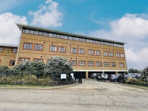 Reeves Way, Whitstable for rent Building Photo- Image 1 of 6