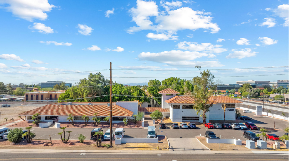 2301 W Dunlap Ave, Phoenix, AZ for rent - Building Photo - Image 1 of 24