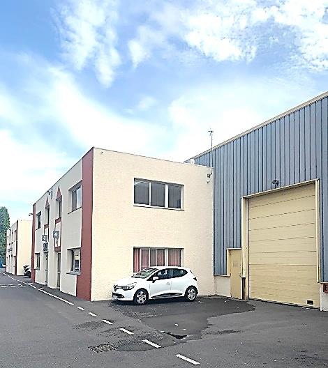 Industrial in Bezons to rent - Building Photo - Image 2 of 14