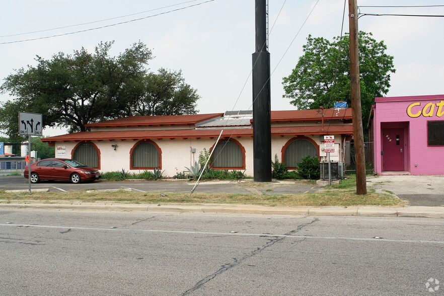 1711 N Trinity St, San Antonio, TX for rent - Building Photo - Image 3 of 5