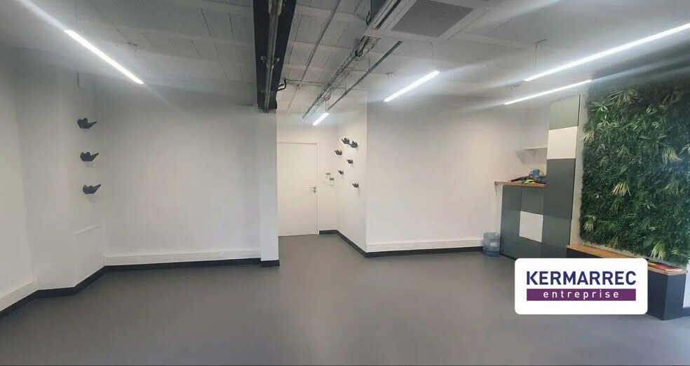 Office in Vannes for sale - Interior Photo - Image 3 of 4