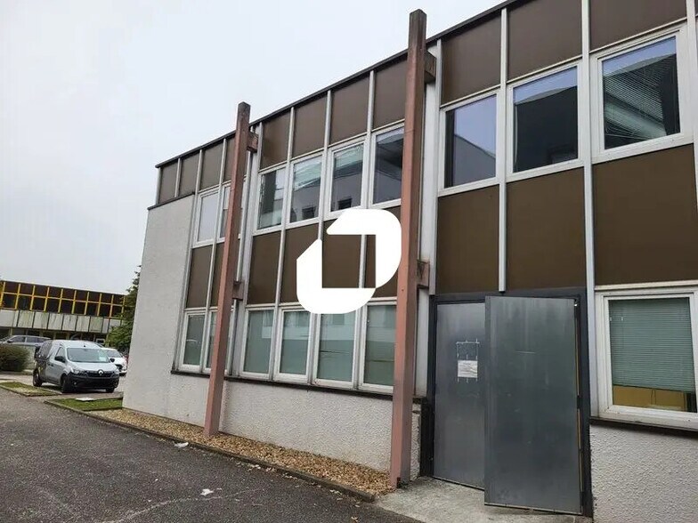 Office in Mérignac to rent - Building Photo - Image 1 of 14