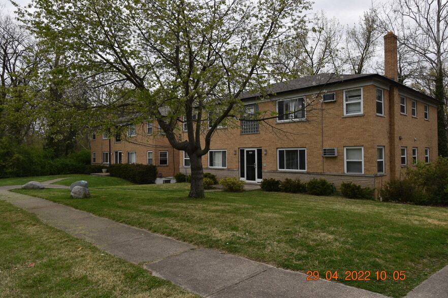 1936 Adams Rd, Cincinnati, OH for sale - Primary Photo - Image 1 of 25